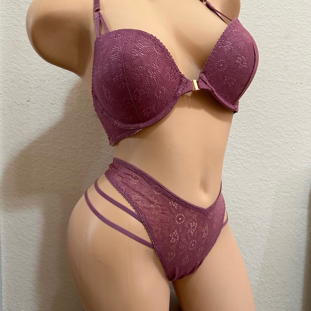 34C, M Victoria's Secret Lace Bra and Panty Set
